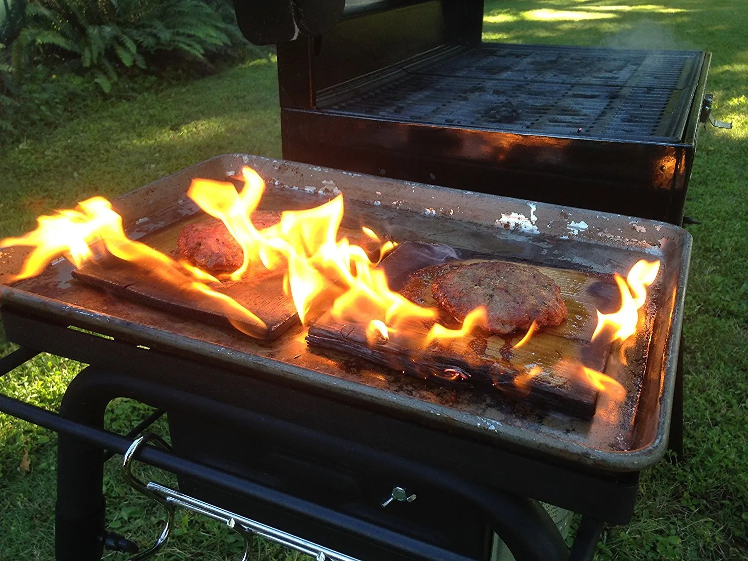 Premium Cedar Grilling Planks - 6 Pack 7&quot; x 14&quot; This Is A True Western Red Cedar BBQ Plank Grown In The Pacific Northwest USA - Perfect for BBQ - Fish, Chicken, Steak, Vegetables